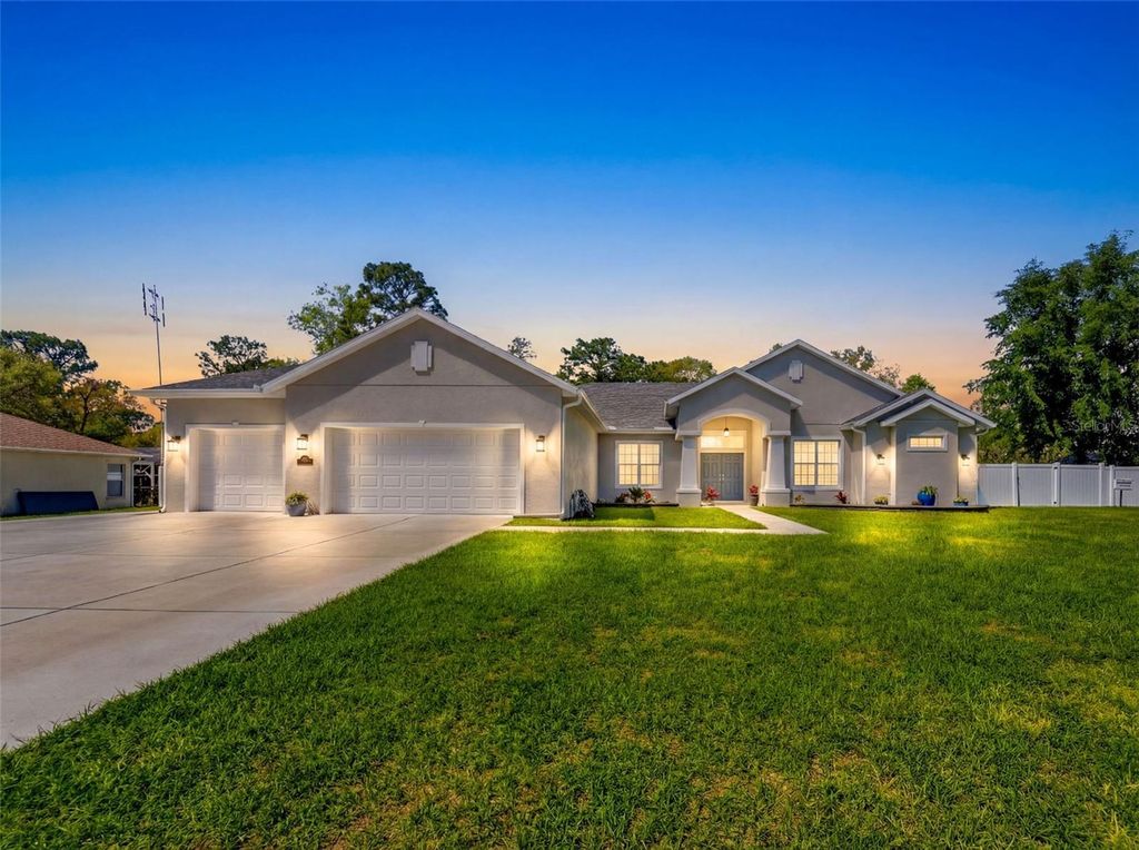 Image 1 of property listing at 4025 SPRING PARK WAY, Brooksville, FL 34604