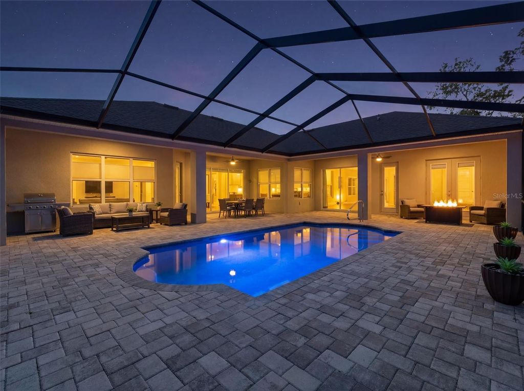 Image 2 of property listing at 4025 SPRING PARK WAY, Brooksville, FL 34604