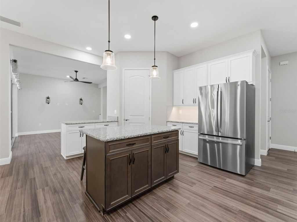 Image 15 of property listing at 4025 SPRING PARK WAY, Brooksville, FL 34604