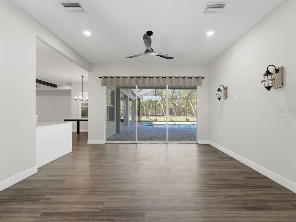 Image 30 of property listing at 4025 SPRING PARK WAY, Brooksville, FL 34604