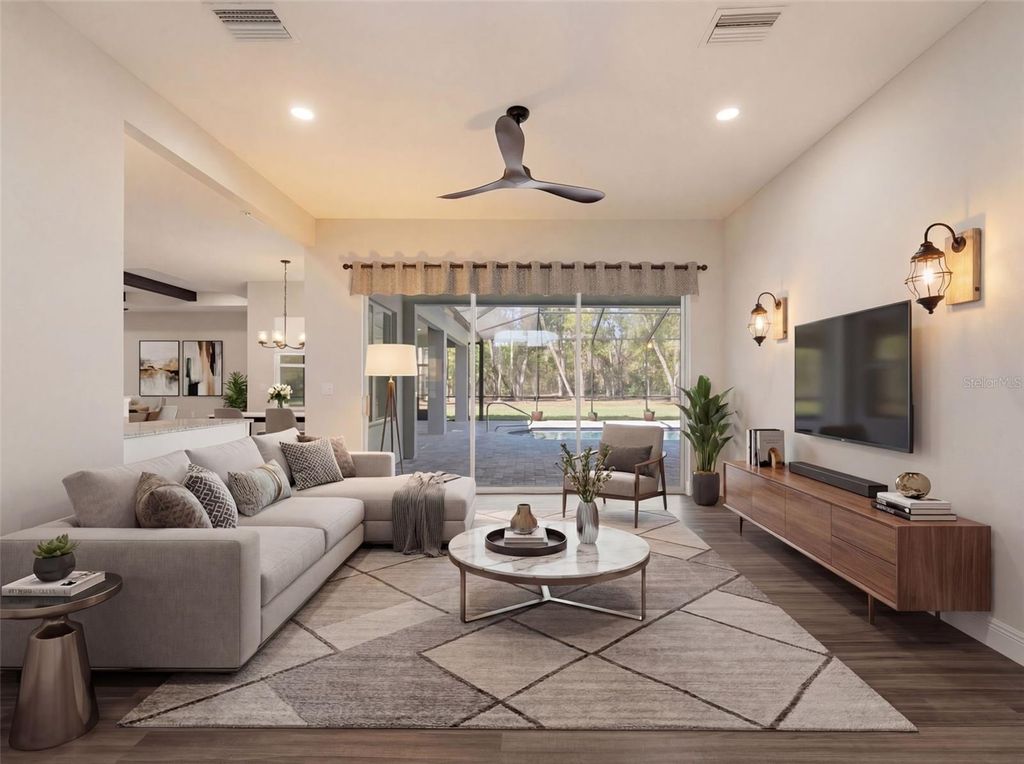 Image 4 of property listing at 4025 SPRING PARK WAY, Brooksville, FL 34604