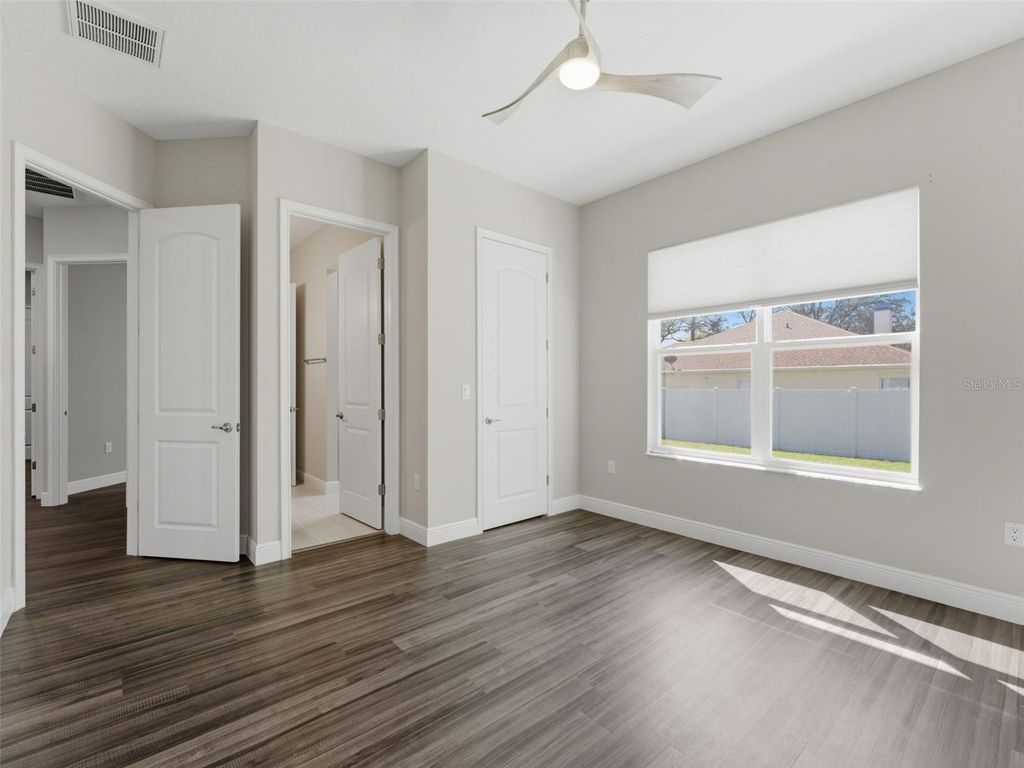 Image 63 of property listing at 4025 SPRING PARK WAY, Brooksville, FL 34604