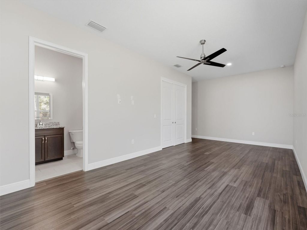 Image 67 of property listing at 4025 SPRING PARK WAY, Brooksville, FL 34604