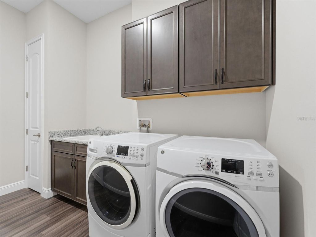 Image 72 of property listing at 4025 SPRING PARK WAY, Brooksville, FL 34604