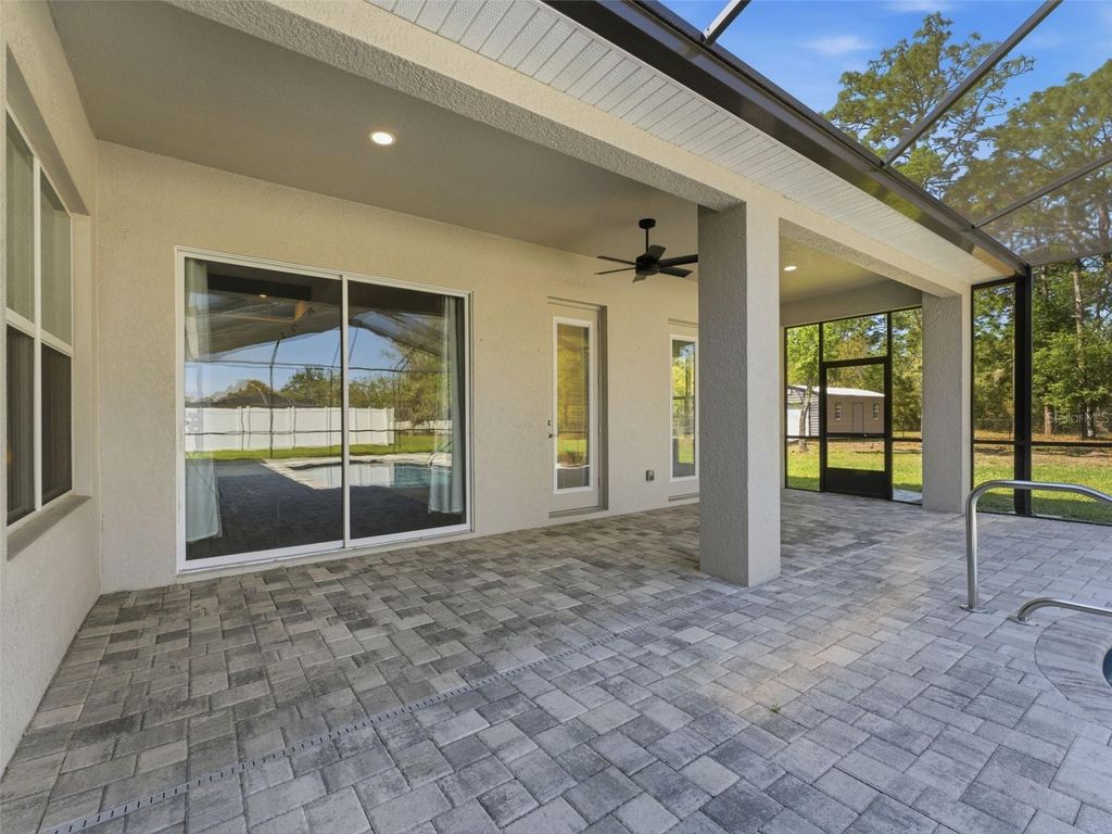 Image 75 of property listing at 4025 SPRING PARK WAY, Brooksville, FL 34604