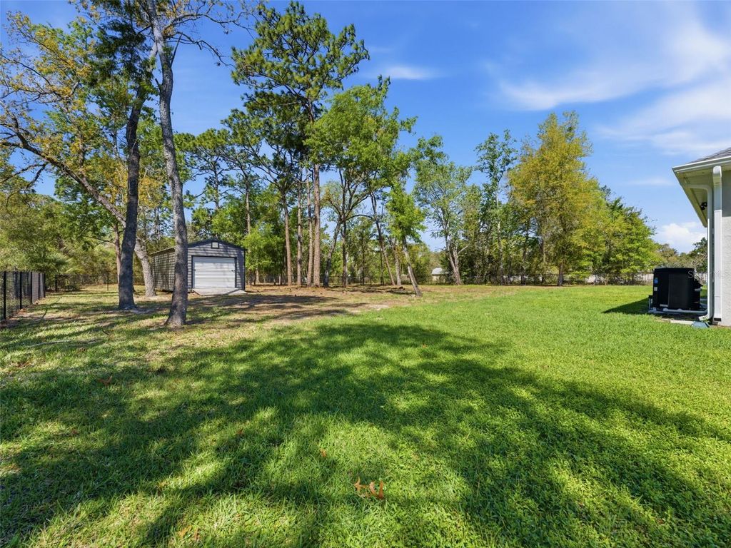 Image 90 of property listing at 4025 SPRING PARK WAY, Brooksville, FL 34604
