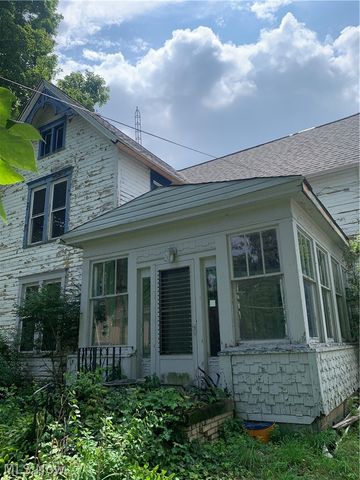 334 State Street, Leetonia, OH 44431