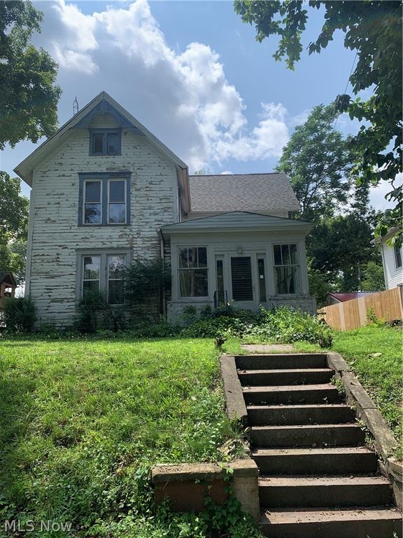 334 State Street, Leetonia, OH 44431