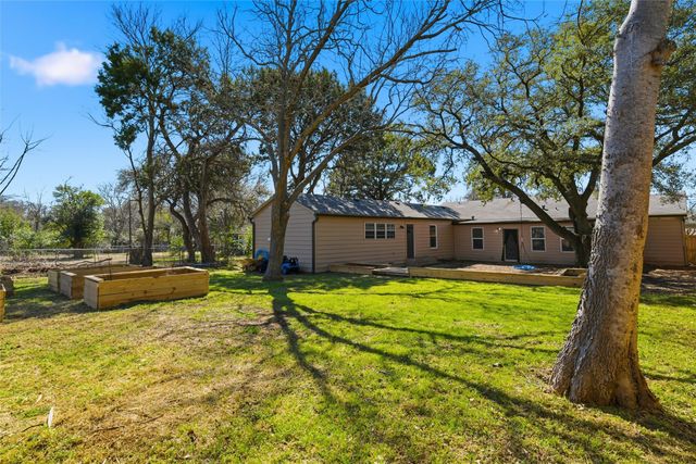 3313 Greenwood Drive, Waco, TX 76708