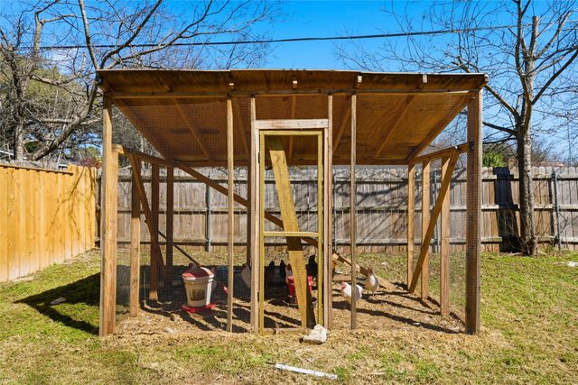 3313 Greenwood Drive, Waco, TX 76708