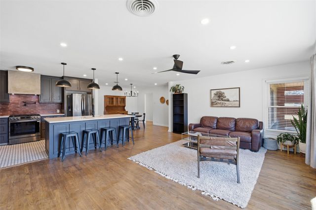 3313 Greenwood Drive, Waco, TX 76708