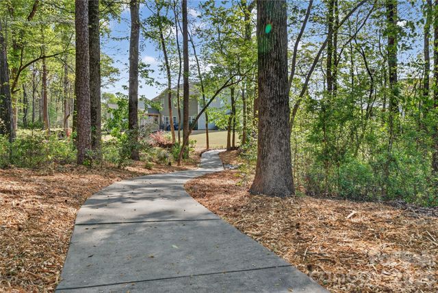 15109 Ockeechobee Court, Charlotte, NC 28227
