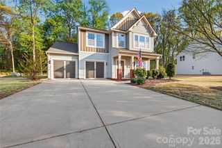 15109 Ockeechobee Court, Charlotte, NC 28227