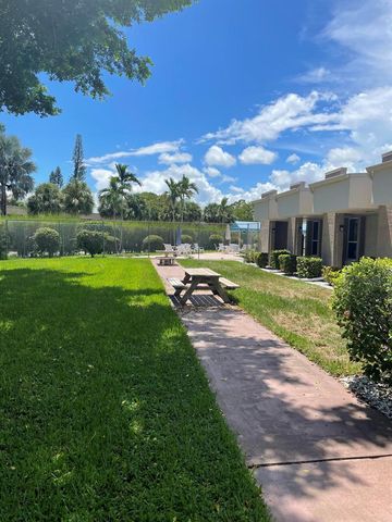 506 Davis Road 78, Palm Springs, FL 33461