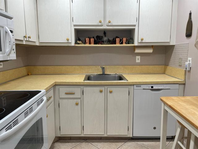506 Davis Road 78, Palm Springs, FL 33461