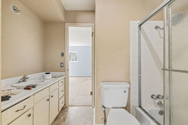 3245 Hartlee Field Road, Denton, TX 76208