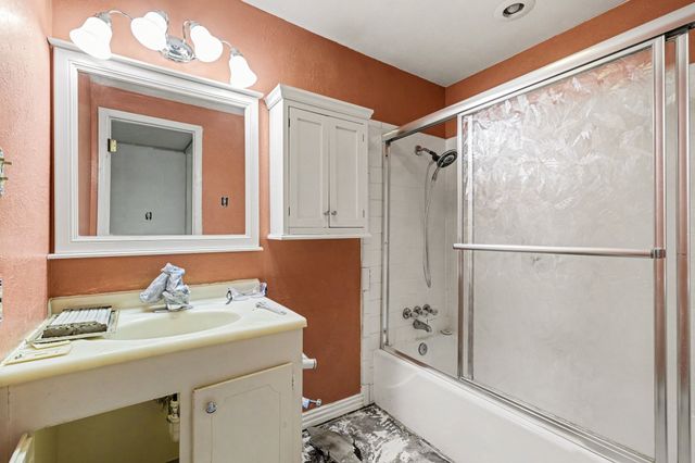 3245 Hartlee Field Road, Denton, TX 76208