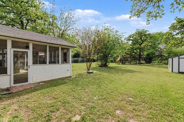 3245 Hartlee Field Road, Denton, TX 76208