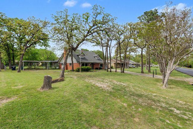 3245 Hartlee Field Road, Denton, TX 76208
