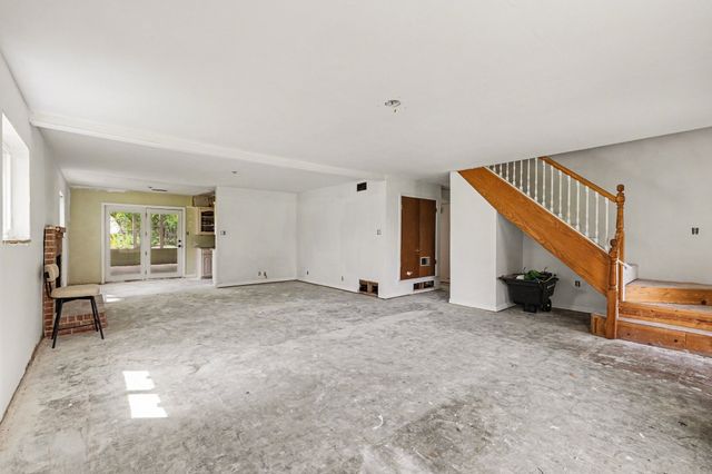3245 Hartlee Field Road, Denton, TX 76208