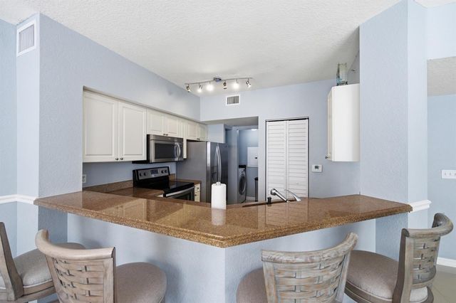 6562 W Sample Road 6562, Coral Springs, FL 33067