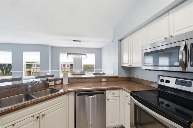 6562 W Sample Road 6562, Coral Springs, FL 33067