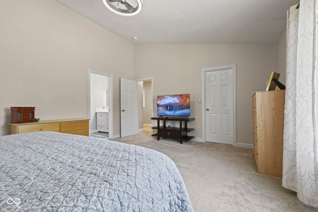 435 Lake Shore Court, Franklin, IN 46131