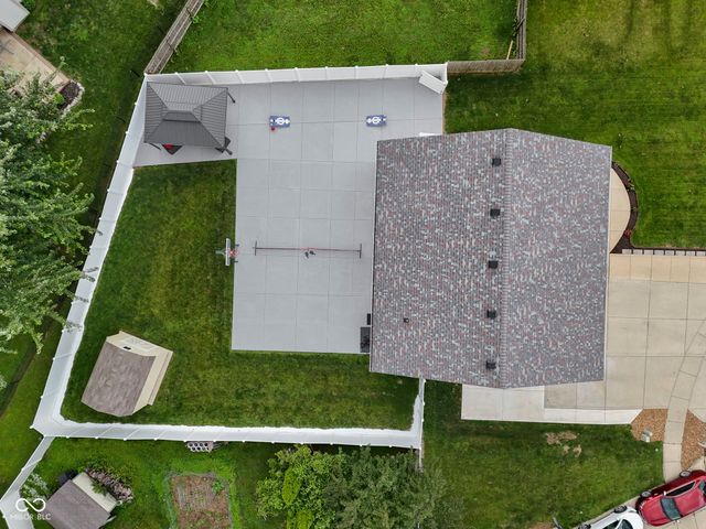 435 Lake Shore Court, Franklin, IN 46131
