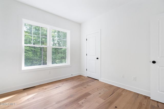 6 Cannon Royal Drive, Wilton, NY 12866