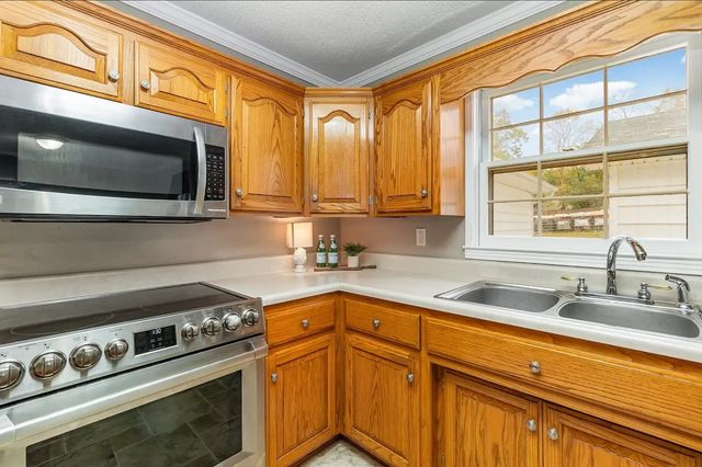 298 Tobacco Rd, Clarksville, TN 37042