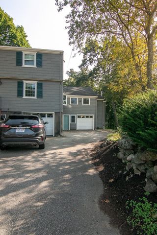 6 Wildwood Lane B, Stoneham, MA 02180