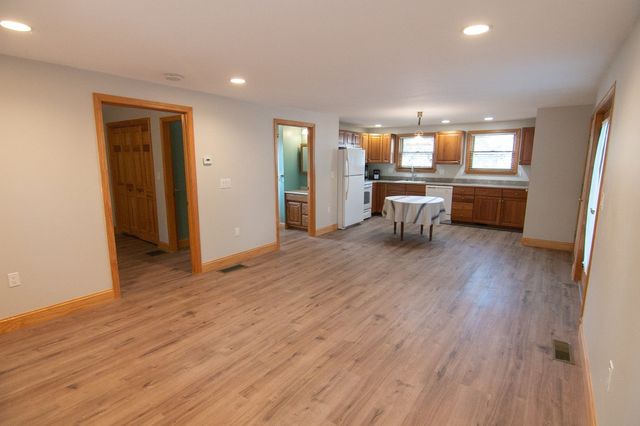 6 Wildwood Lane B, Stoneham, MA 02180