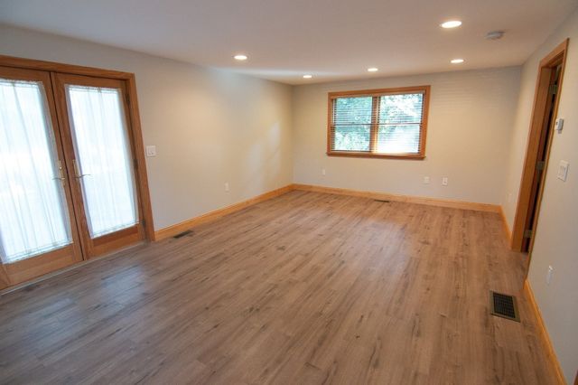 6 Wildwood Lane B, Stoneham, MA 02180