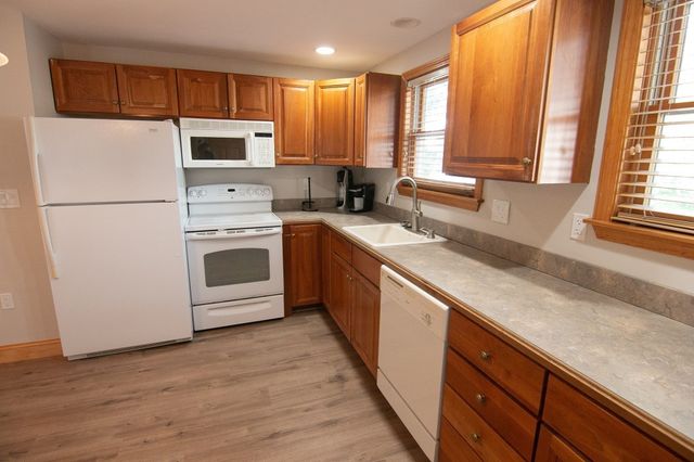 6 Wildwood Lane B, Stoneham, MA 02180