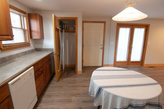 6 Wildwood Lane B, Stoneham, MA 02180