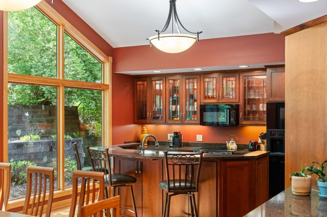 2200 Black Oak Drive, Minnetonka, MN 55305