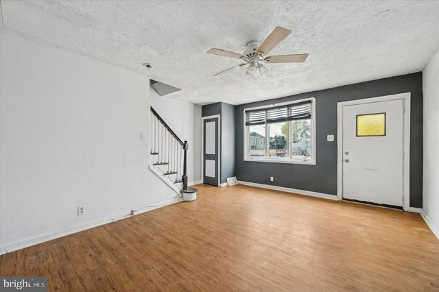 5233 N MASCHER ST, Philadelphia, PA 19120