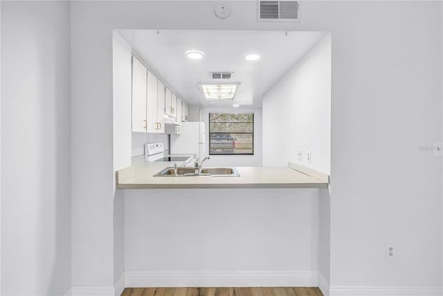 2255 62ND AVENUE N 2102, St Petersburg, FL 33702