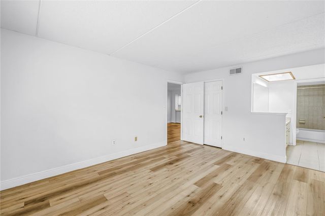 2255 62ND AVENUE N 2102, St Petersburg, FL 33702