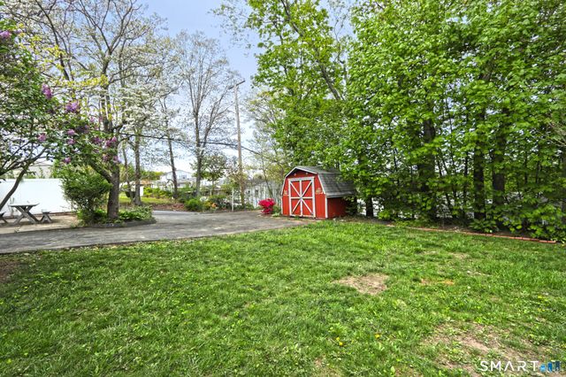 39 Enright Street, West Haven, CT 06516