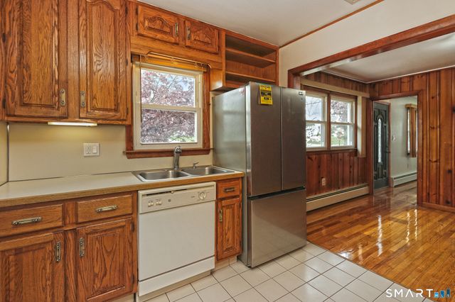 39 Enright Street, West Haven, CT 06516