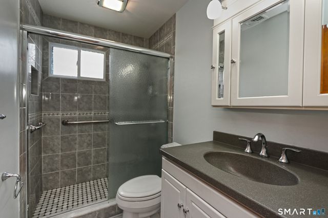 39 Enright Street, West Haven, CT 06516