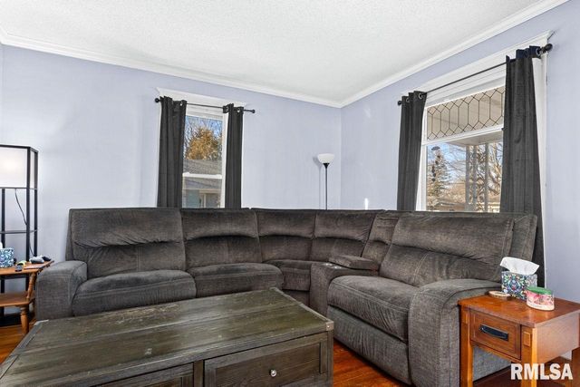 1298 CAMPBELL Avenue, Galesburg, IL 61401