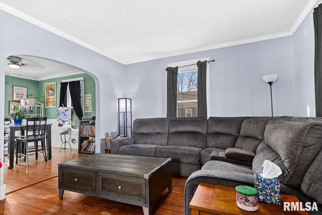 1298 CAMPBELL Avenue, Galesburg, IL 61401