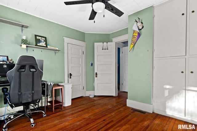 1298 CAMPBELL Avenue, Galesburg, IL 61401