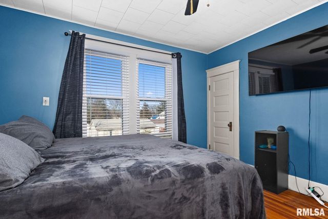 1298 CAMPBELL Avenue, Galesburg, IL 61401