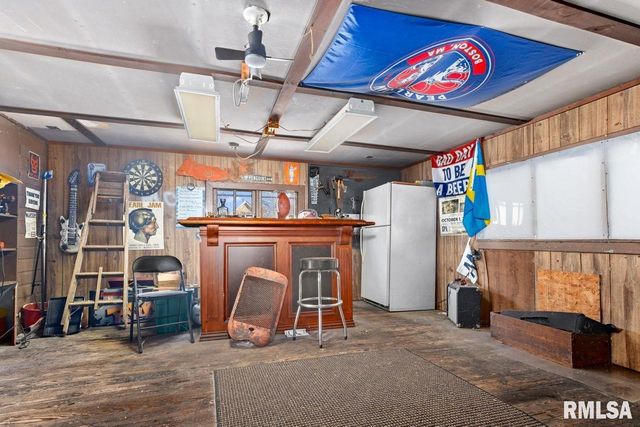 1298 CAMPBELL Avenue, Galesburg, IL 61401