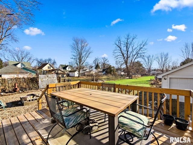 1298 CAMPBELL Avenue, Galesburg, IL 61401