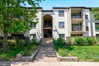 605 CENTER ST #T3, Herndon, VA 20170
