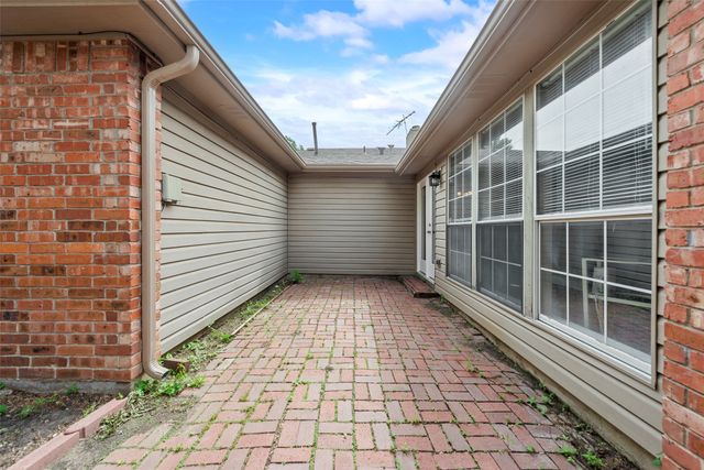 2931 Allister Street, Dallas, TX 75229